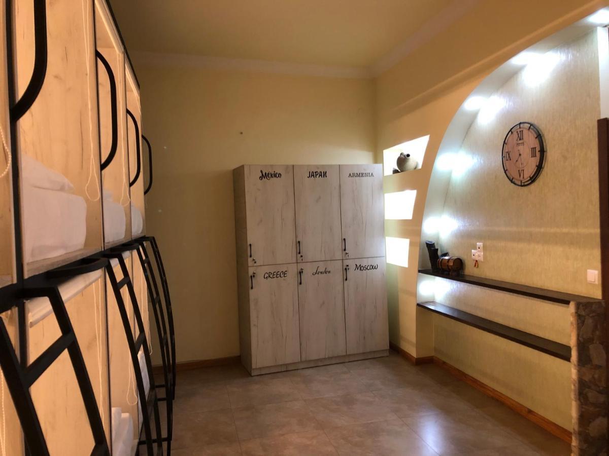 Capsule Hostel Erivan Dış mekan fotoğraf